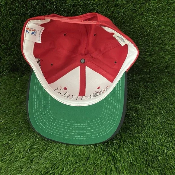 Vintage Chicago Bulls Youngan NBA Officially Licensed Snapback Hat Cap Rare